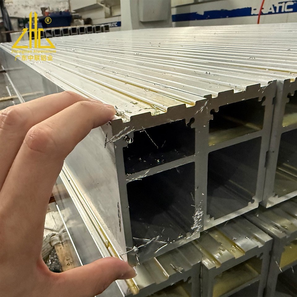 Custom Industrial Heavy Duty Aluminum Extrusion (4)